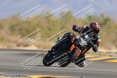 media/Nov-06-2022-SoCal Trackdays (Sun) [[208d2ccc26]]/Turn 7 Set 2 (1050am)/